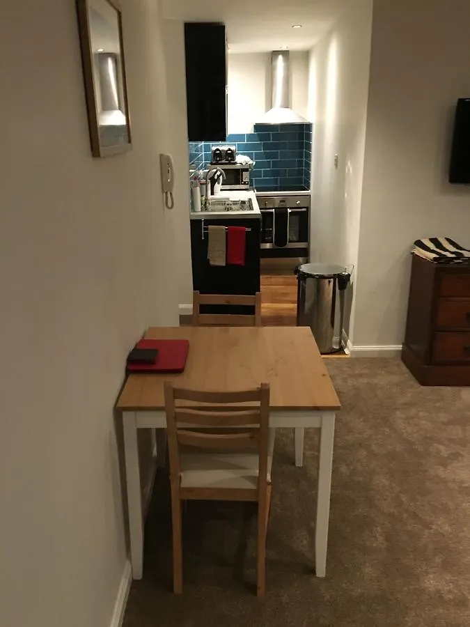 Haymarket 1 Bed Apartment Edinburgh