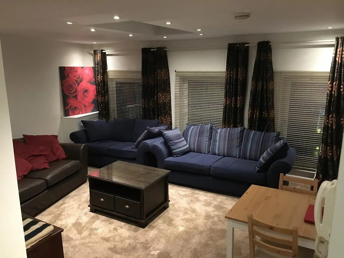 Haymarket 1 Bed Apartment Edinburgh