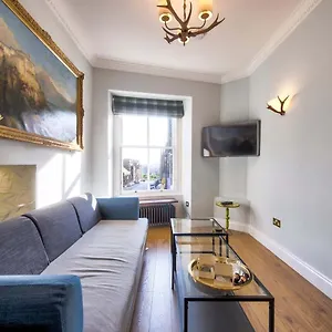Apartment Upper Bow - Luxurious, Modern 1br Near Castle, Edinburgh