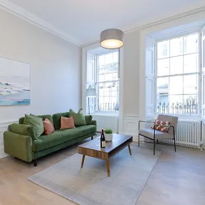 Apartment Dragon - Centre 1 Bed, Edinburgh